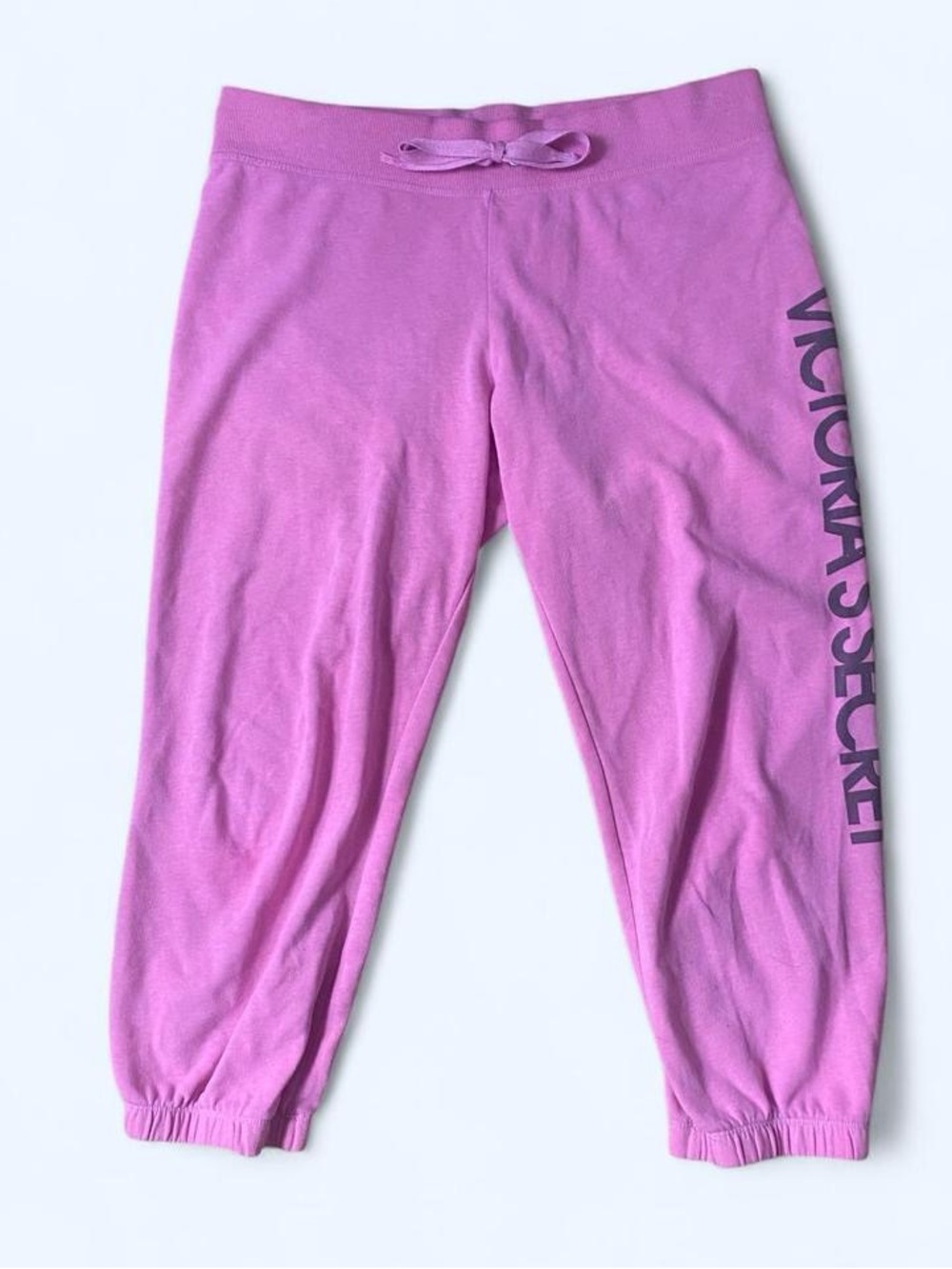 Victorias Secret Supermodel Essentials Pink Capri Sweatpants with Silver Logo
